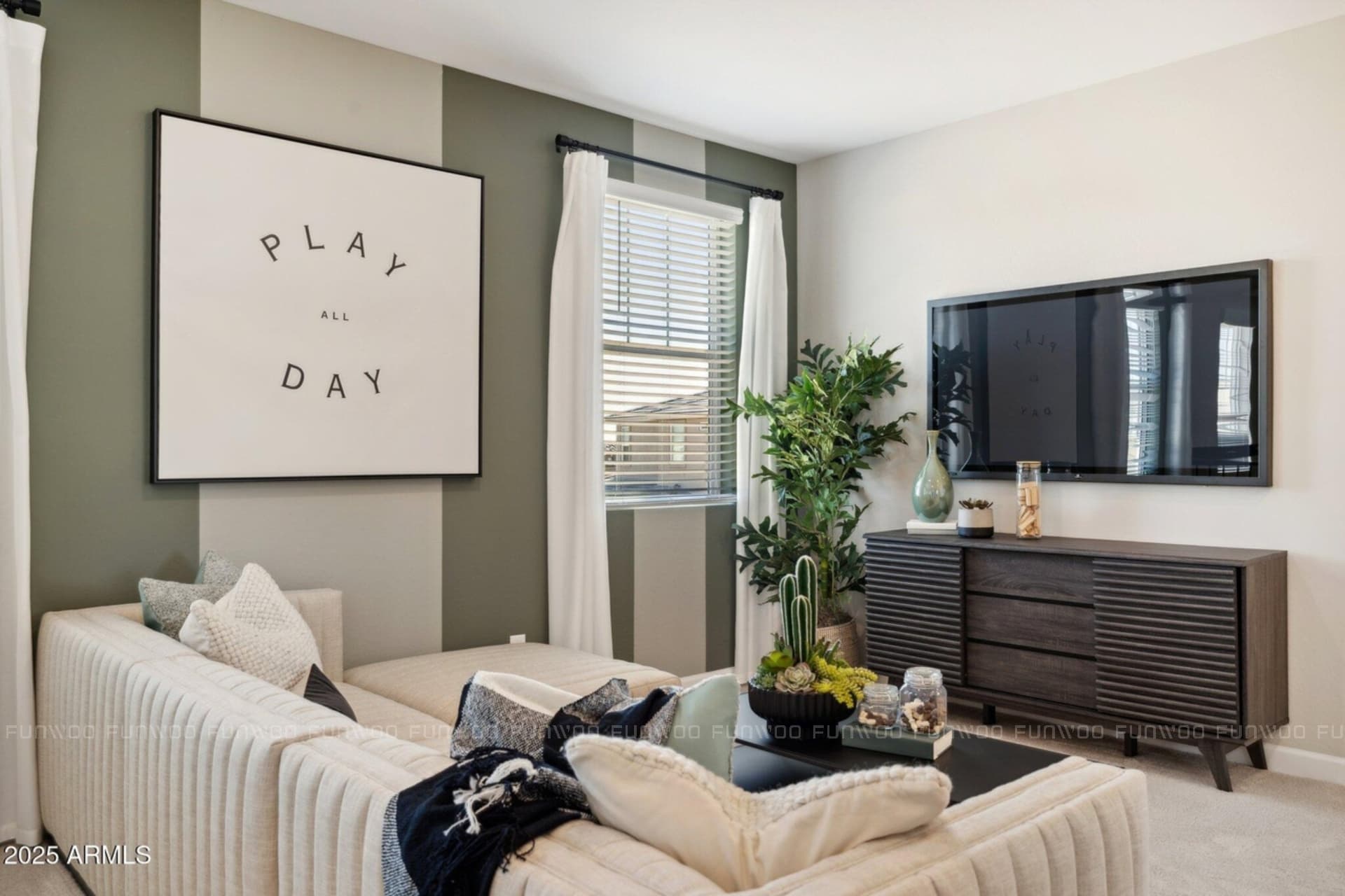 亞利桑那州鳳凰城｜北區新世代生活居所 slide